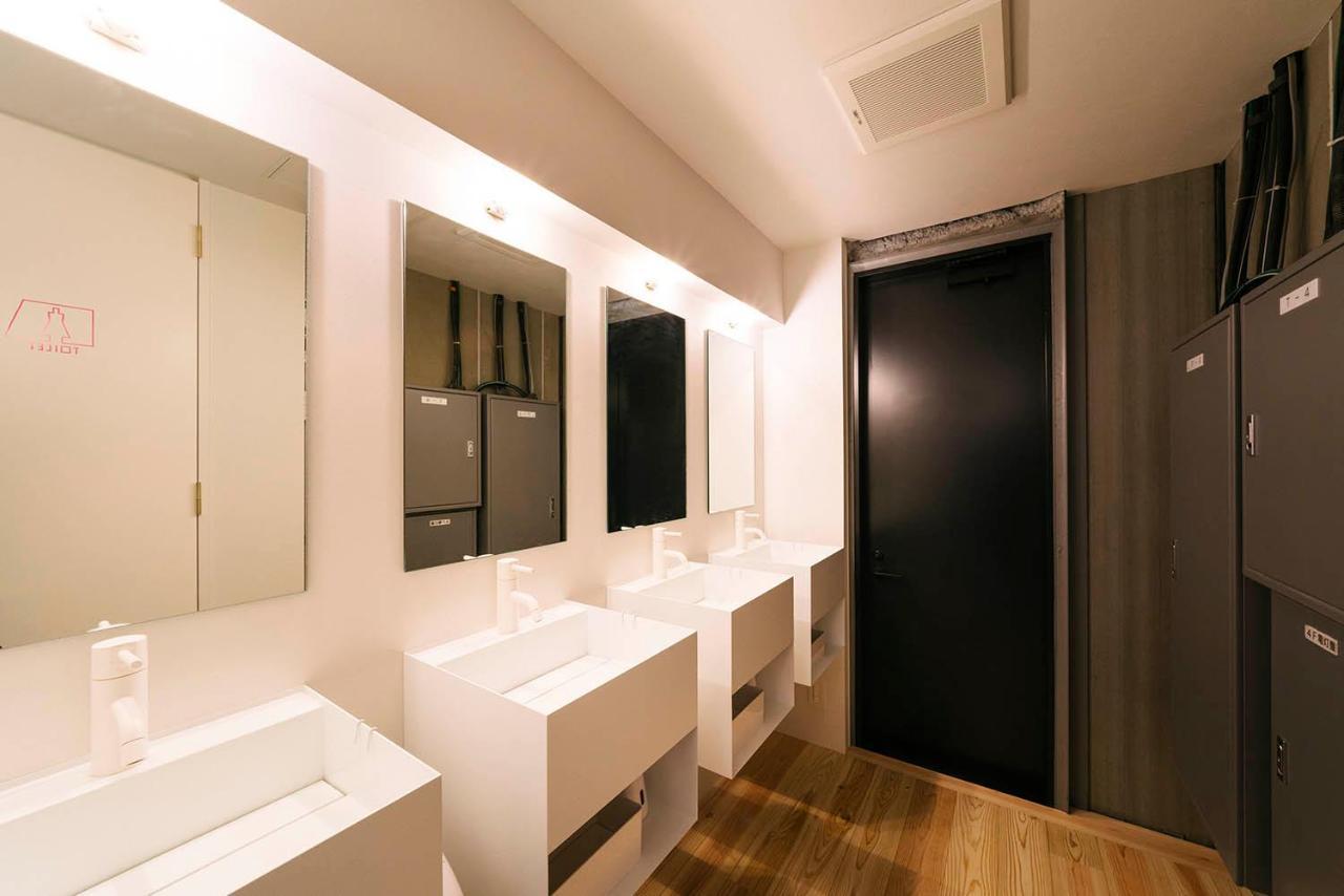 Manga Art Hotel, Токио Экстерьер фото