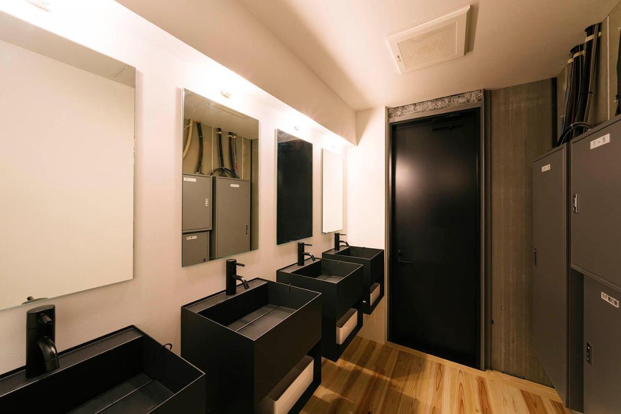 Manga Art Hotel, Токио Экстерьер фото
